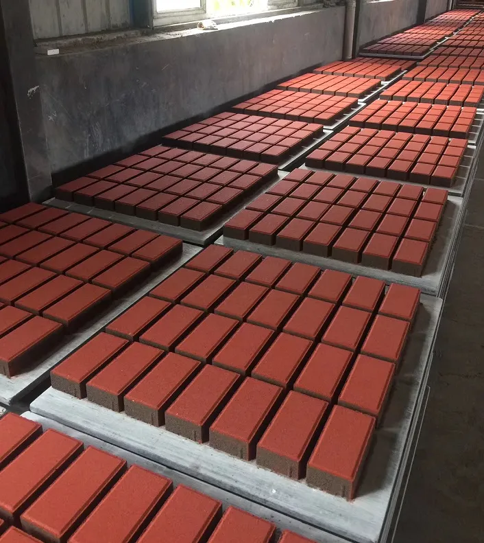 Paghuhulma Para sa Mga Bloke ng Semento: 5 Mga Kritikal na Parameter na Tinutukoy ang Lakas ng Block at Tapos na Ibabaw