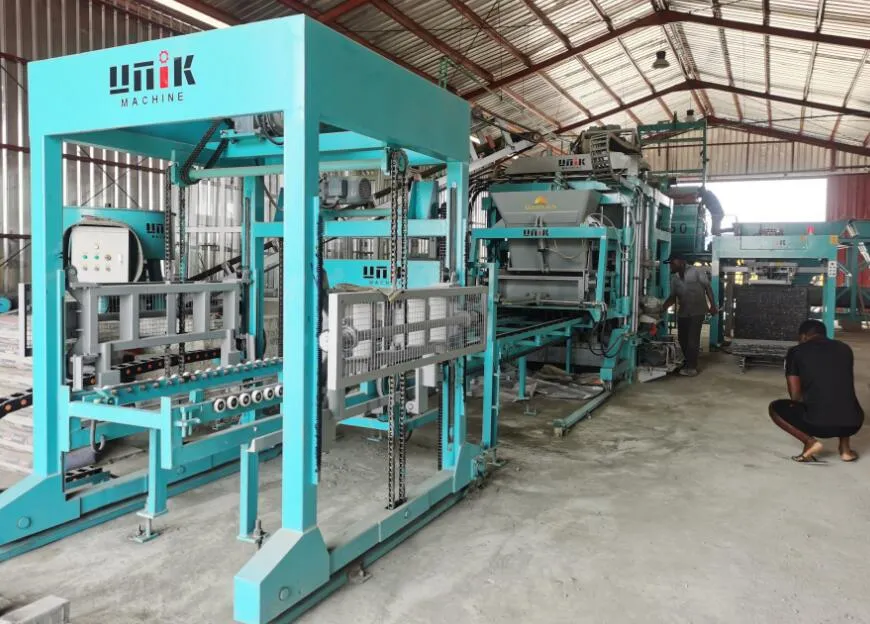 Ang Ganap na Awtomatikong Concrete Block Production Line ng UNIK: One-Stop Smart Solution mula sa Batching hanggang Palletizing