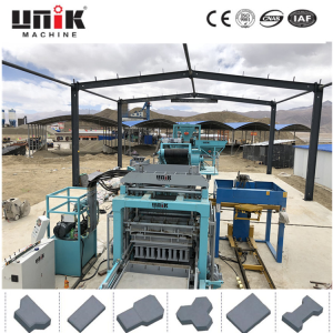 Hollow brick manufacturing machine